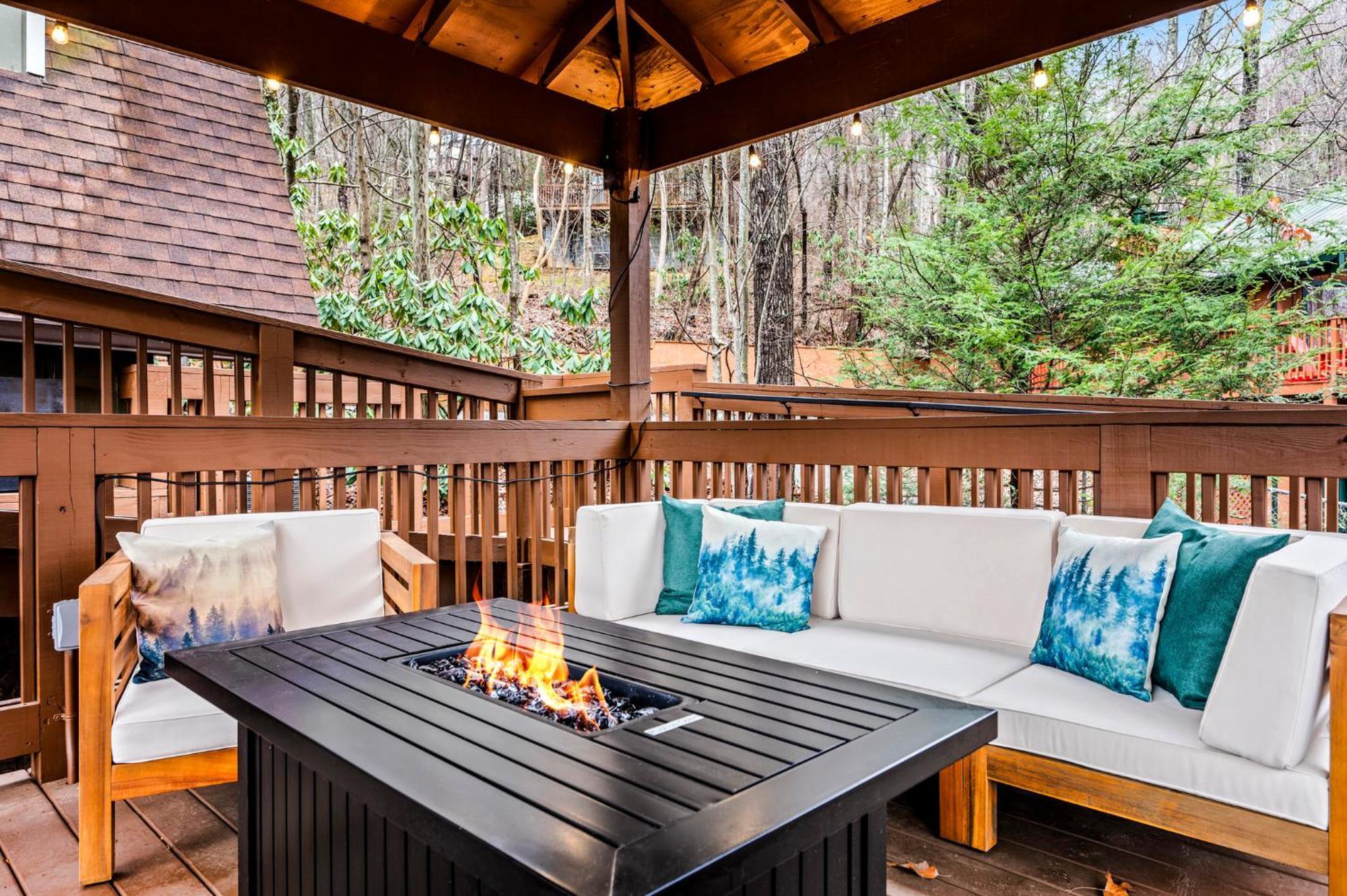 1Mile Downtown, Handicap Ramp, Hot Tub, Game Room Gatlinburg Exteriör bild